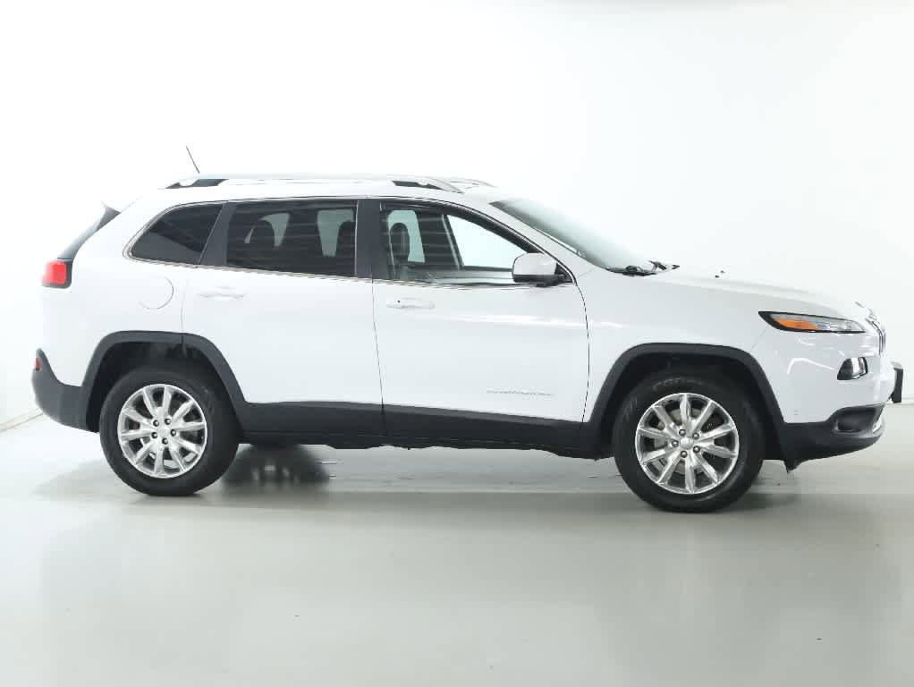 Used 2014 Jeep Cherokee Limited w/ Technology Group AWD/4WD image 11