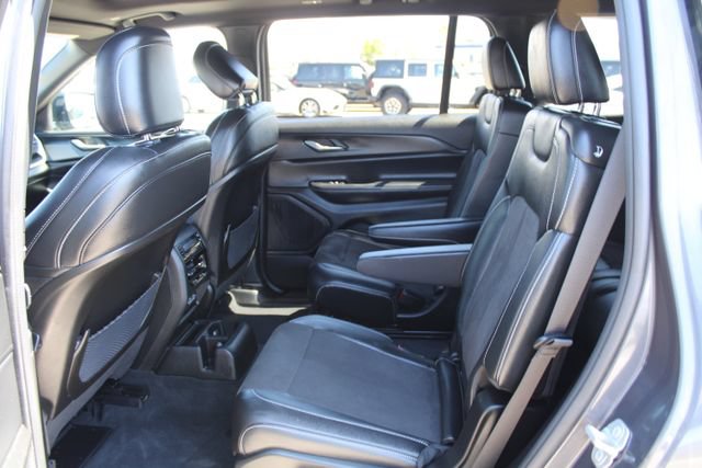Used 2023 Jeep Grand Cherokee L Laredo AWD/4WD image 41