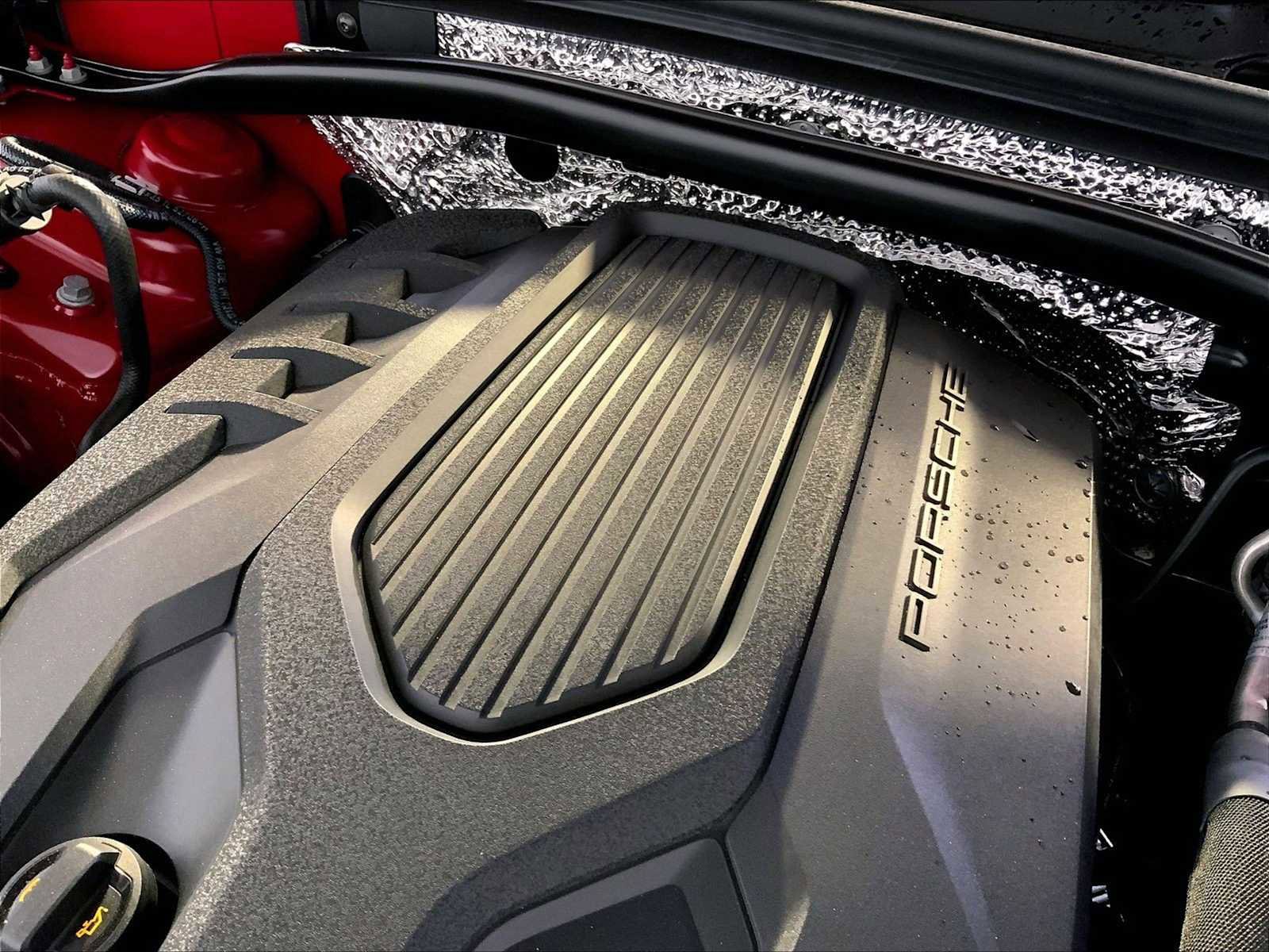 New 2025 Porsche Macan Turbo image 22