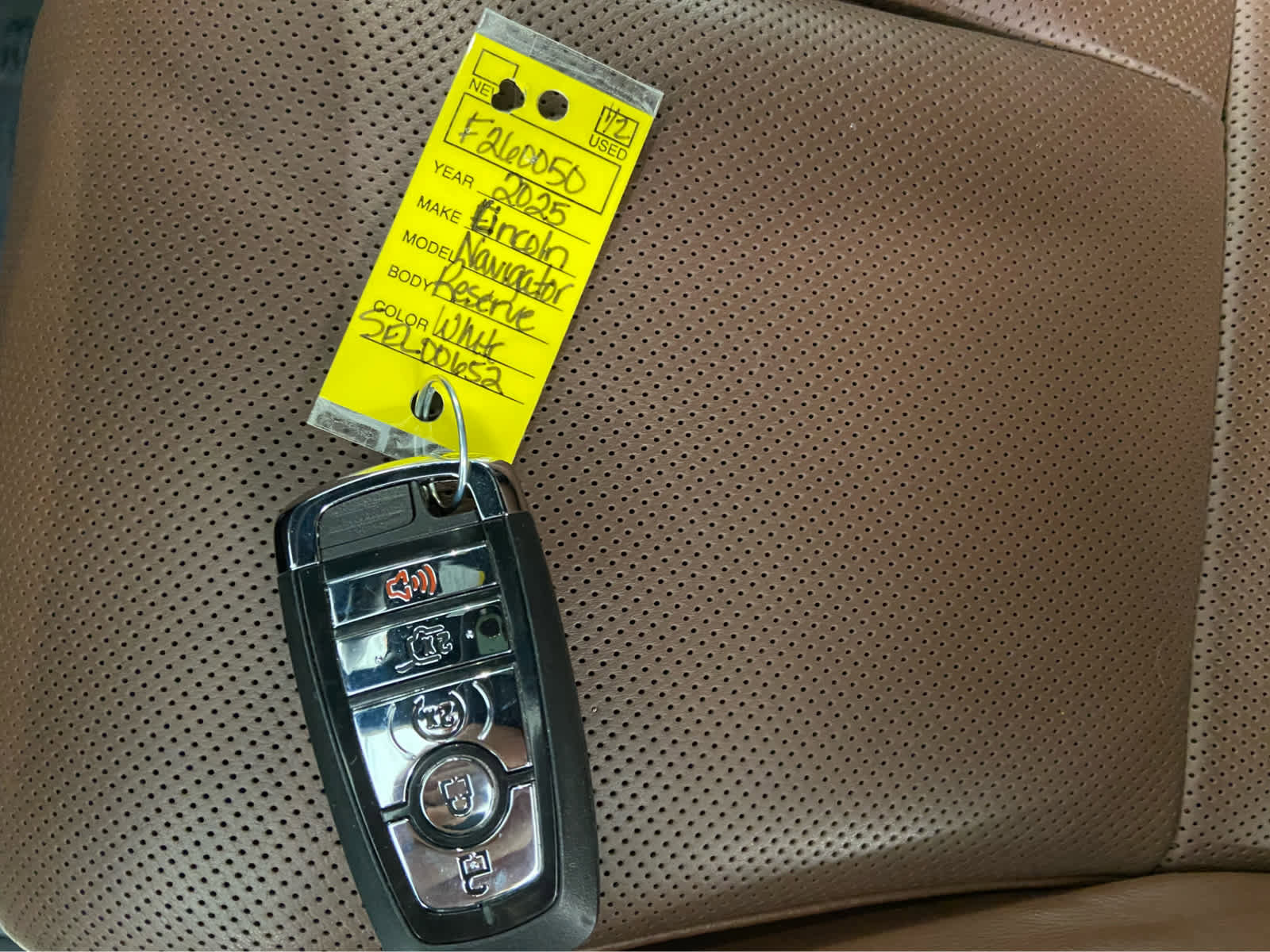 Used 2025 Lincoln Navigator L Reserve AWD/4WD image 52