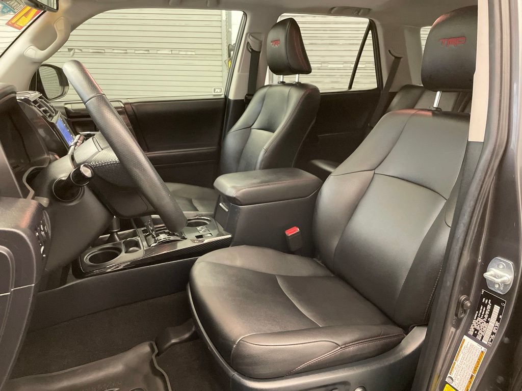 Used 2021 Toyota 4Runner Venture w/ Moonroof Package AWD/4WD image 21