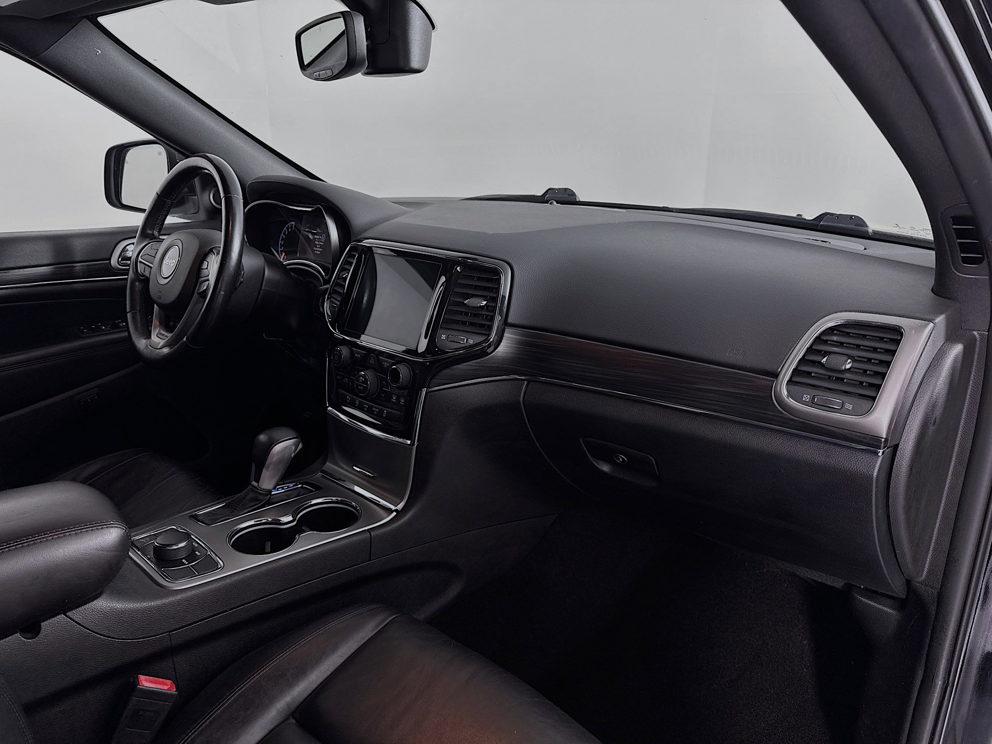 Used 2021 Jeep Grand Cherokee Limited image 30