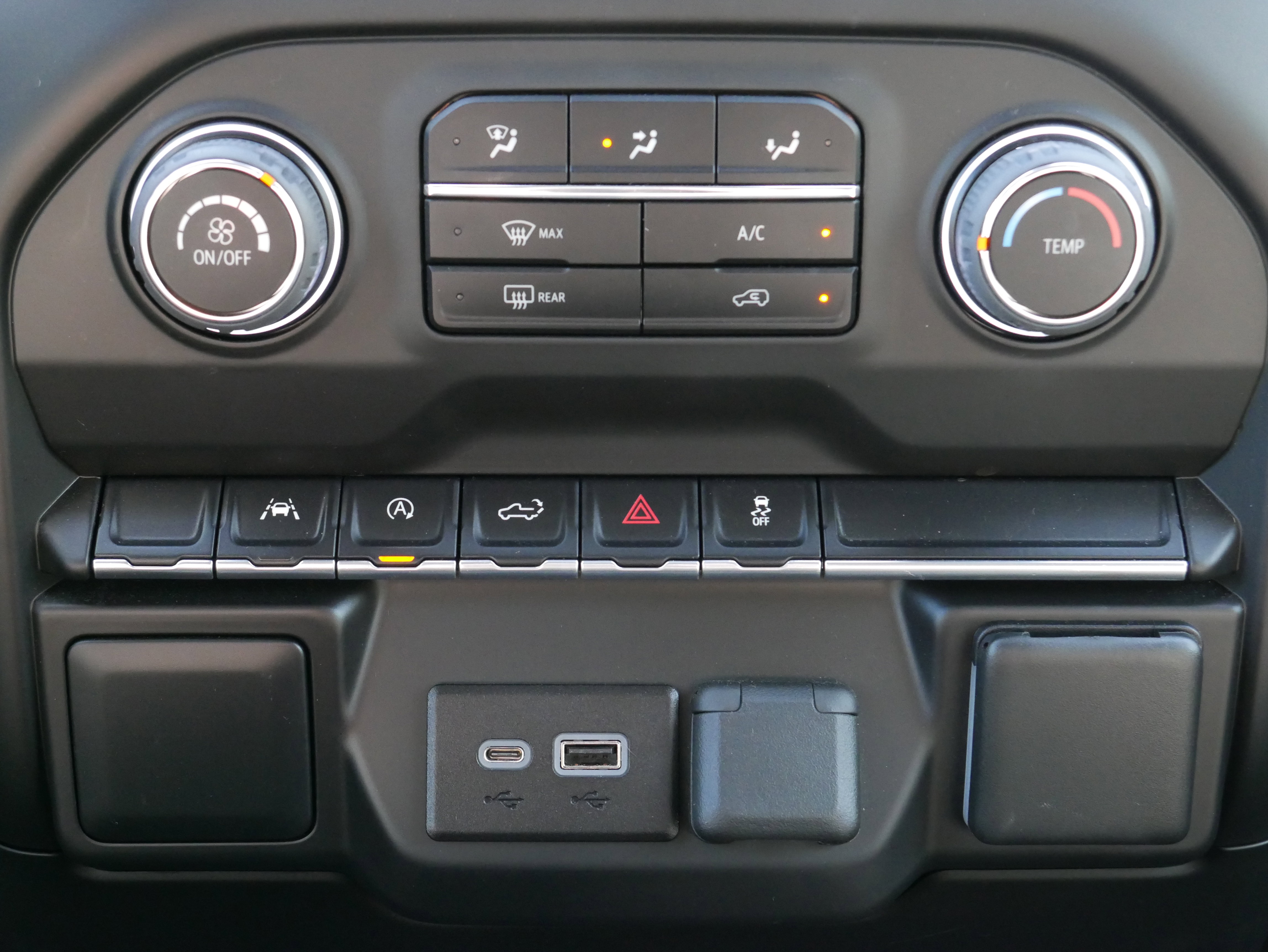 Certified 2023 Chevrolet Silverado 1500 Custom image 18