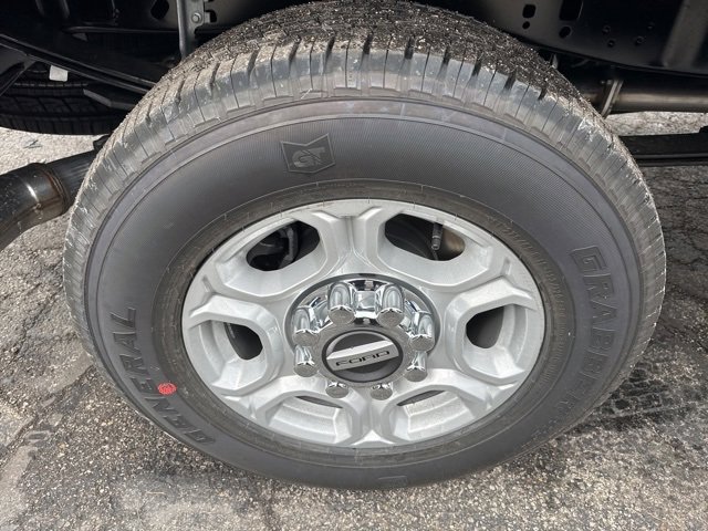 New 2026 Ford F250 XLT w/ XLT Premium Package image 9