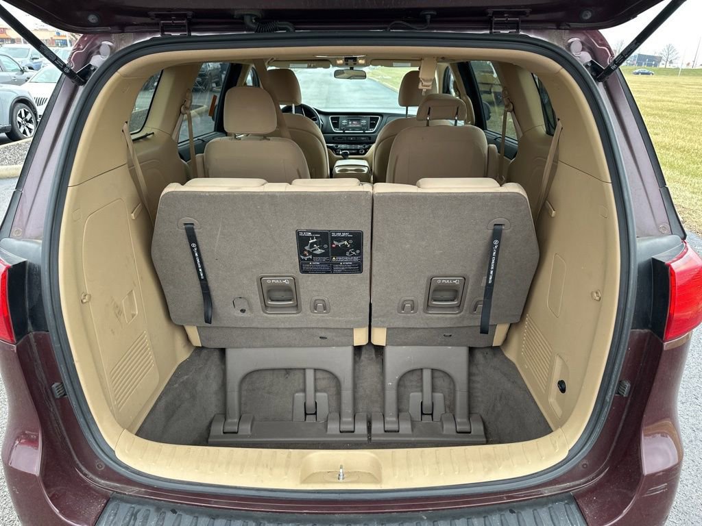 Used 2016 Kia Sedona LX w/ LX Convenience Package image 10