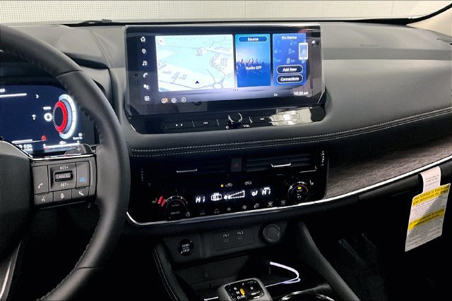 New 2025 Nissan Rogue Platinum w/ Tech Package AWD/4WD image 8