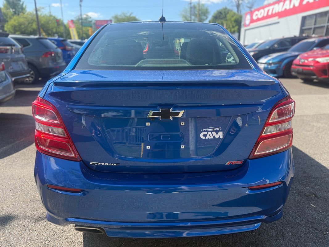 Used 2019 Chevrolet Sonic LT w/ RS Package FWD image 8