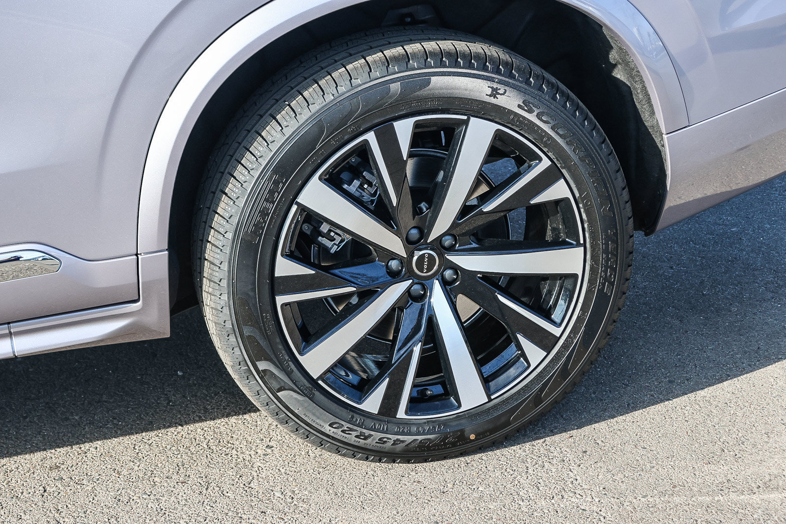 Used 2026 Volvo XC90 B5 Core w/ Protection Package Premier AWD/4WD image 10