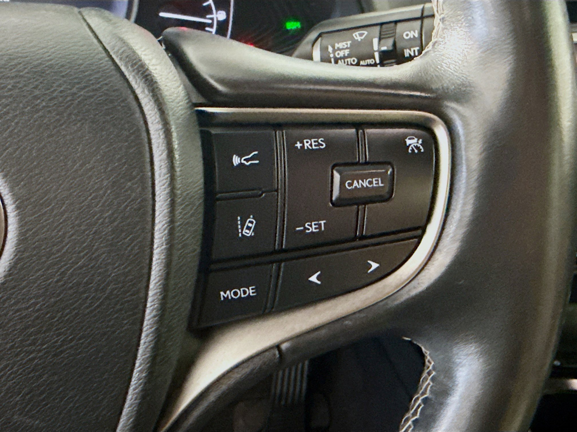 Used 2022 Lexus UX 250h w/ Premium Package AWD/4WD image 15