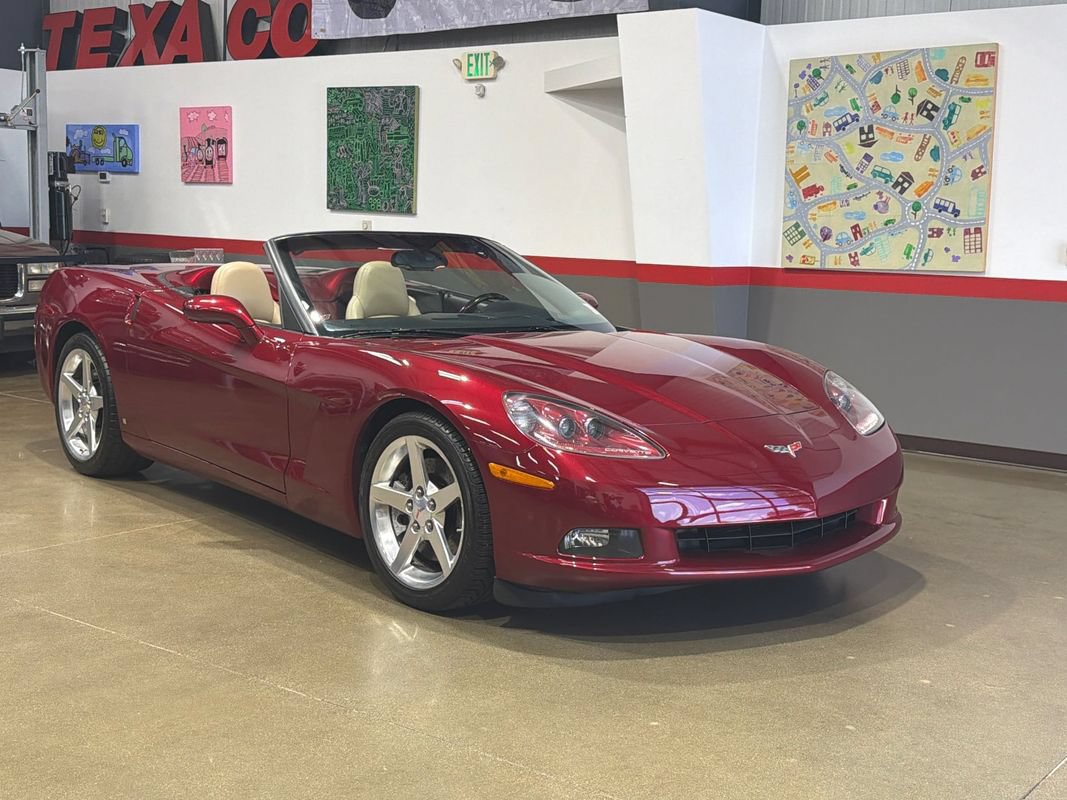 Used 2006 Chevrolet Corvette Convertible w/ Preferred Equipment Group RWD image 44