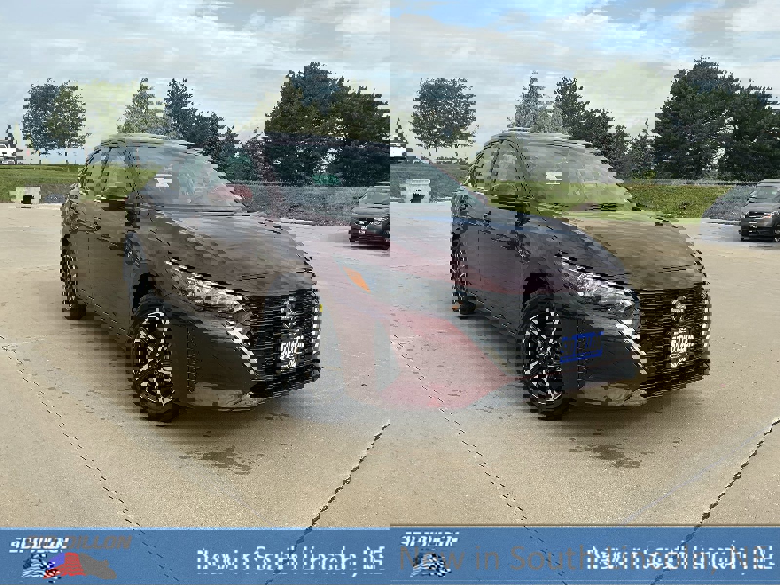 New 2025 Nissan Sentra SV w/ Trunk Package image 2