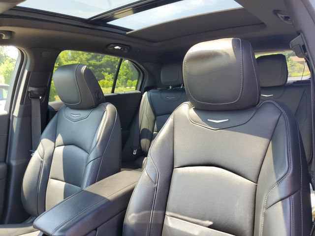 Used 2022 Cadillac XT4 Premium Luxury w/ Safety Alert Package AWD/4WD image 19