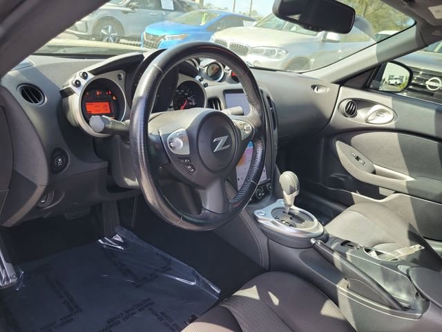 Used 2020 Nissan 370Z Coupe image 10