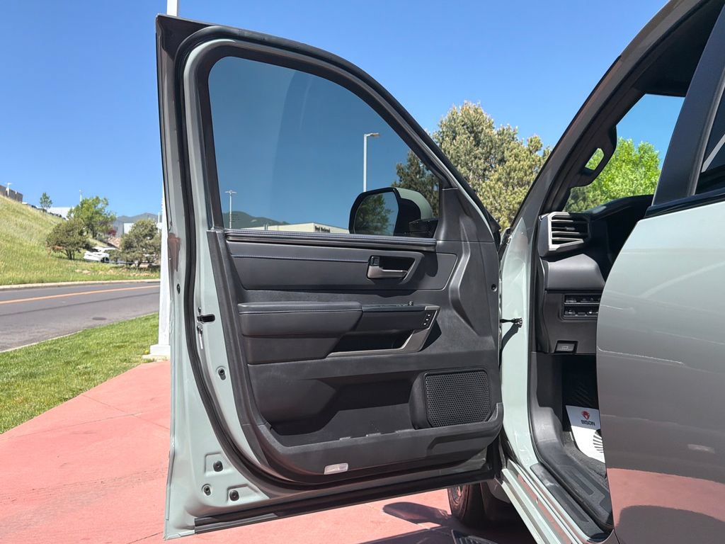 Used 2026 Toyota Sequoia Platinum AWD/4WD image 10