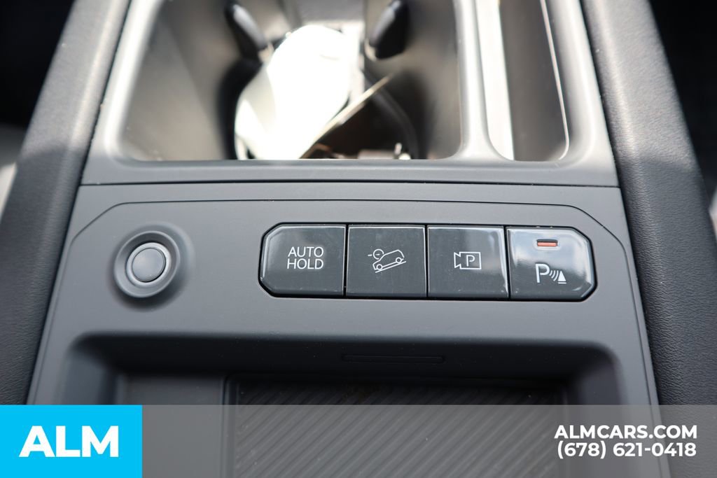 Used 2024 Kia EV9 Light Long Range RWD image 36