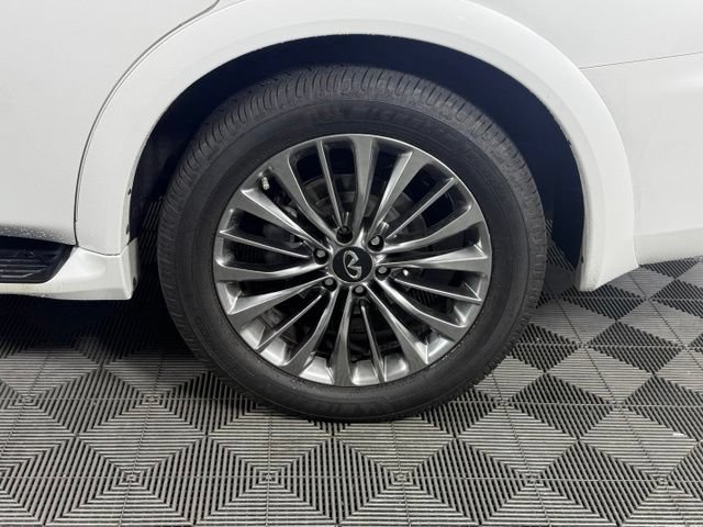 Used 2020 INFINITI QX80 Luxe w/ Sensory Package RWD image 11