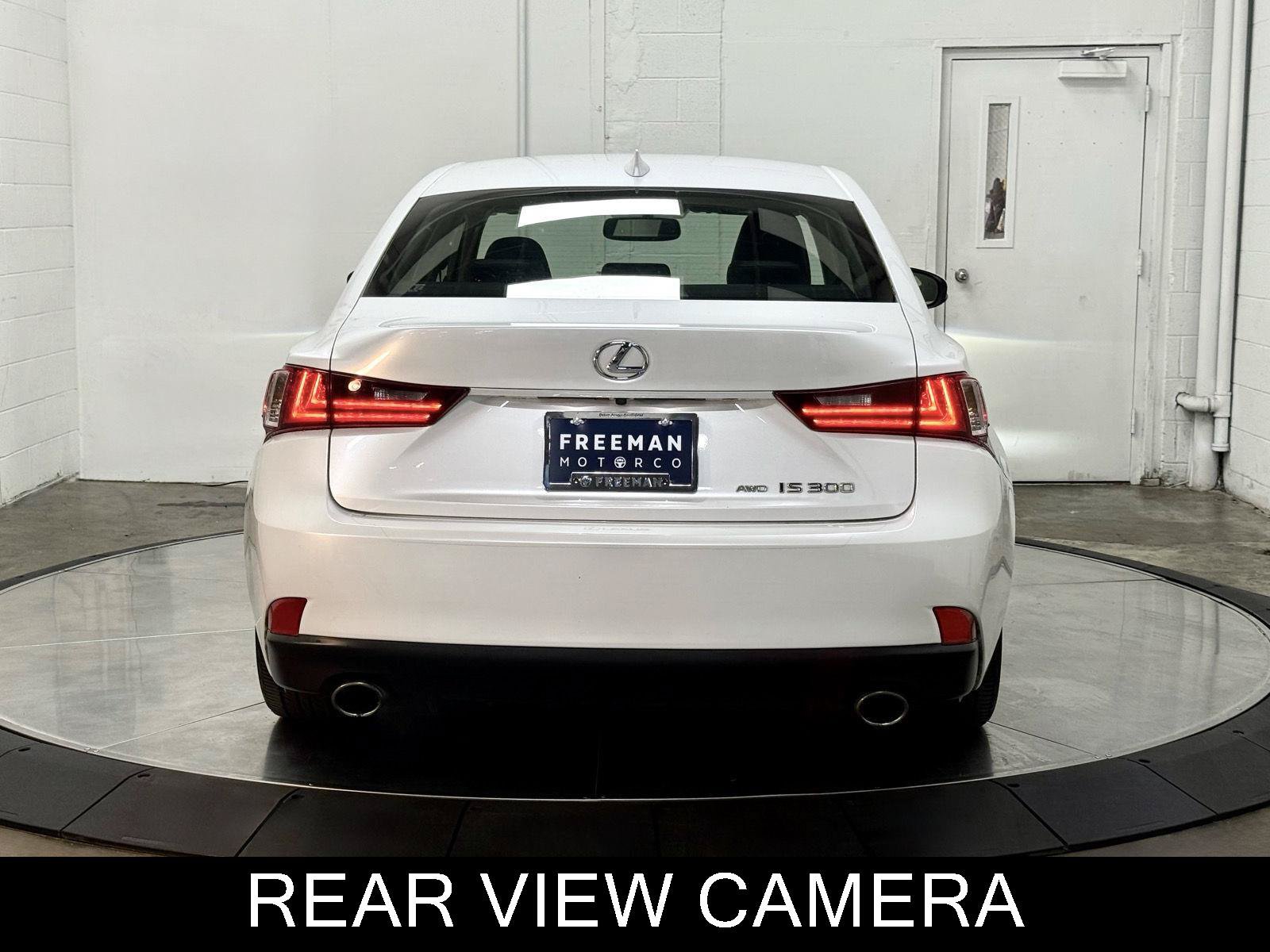 Used 2016 Lexus IS 300 AWD w/ Navigation System Package image 7