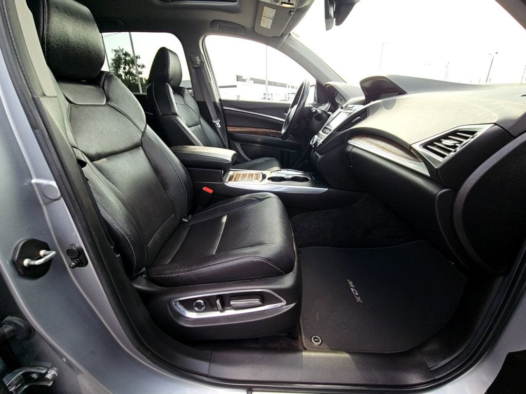Used 2020 Acura MDX SH-AWD image 18