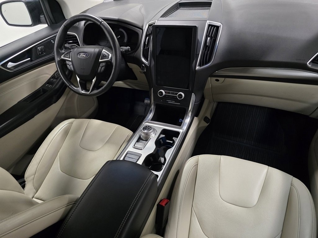 Used 2022 Ford Edge Titanium w/ Equipment Group 301A image 23