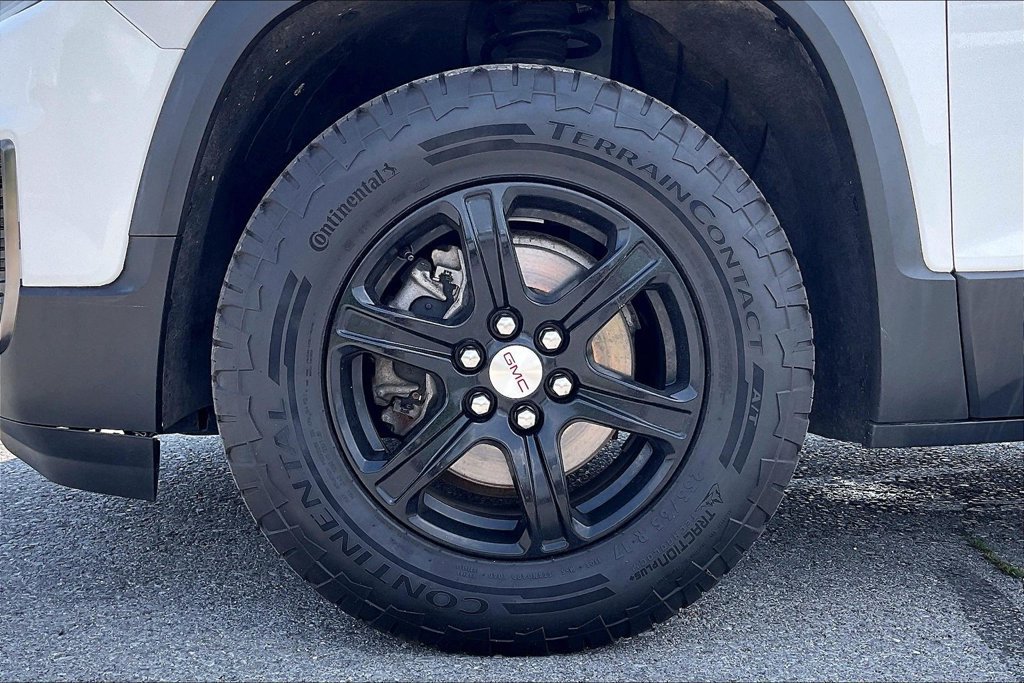 Used 2023 GMC Acadia AT4 w/ Technology Package AWD/4WD image 9