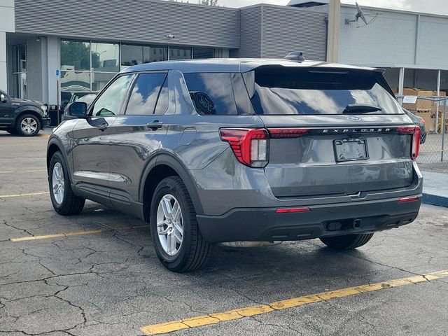 Used 2026 Ford Explorer Active RWD image 3