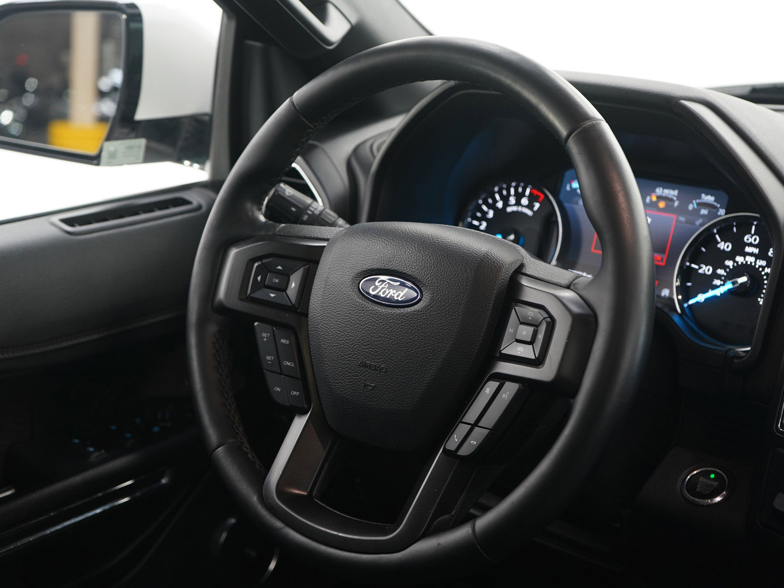 Used 2020 Ford Expedition Limited image 14