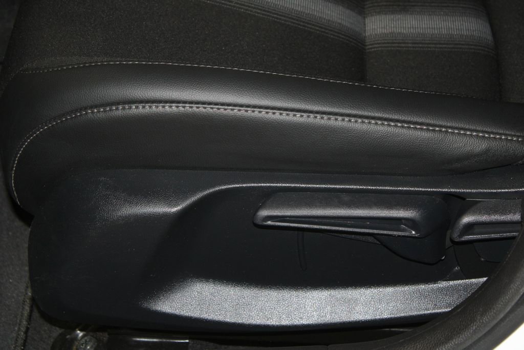 Used 2025 Honda Civic Sport image 15