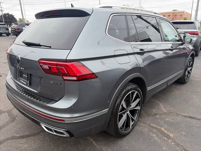 Used 2023 Volkswagen Tiguan SEL R-Line AWD/4WD image 3