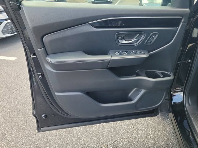 Certified 2025 Honda Pilot Touring image 17