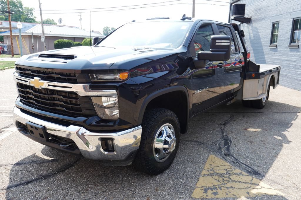Used 2024 Chevrolet Silverado 3500 LT w/ Convenience Package AWD/4WD image 7