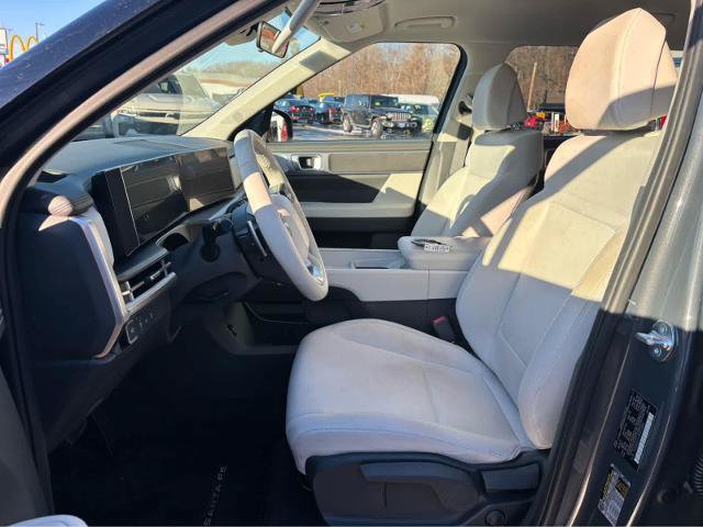 Used 2025 Hyundai Santa Fe SE AWD/4WD image 28
