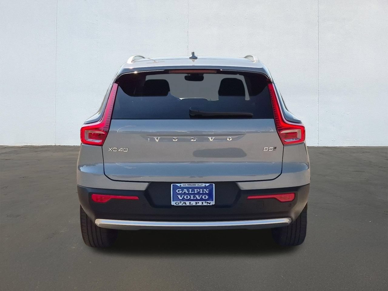 Certified 2024 Volvo XC40 B5 Core w/ Protection Package Premier AWD/4WD image 6