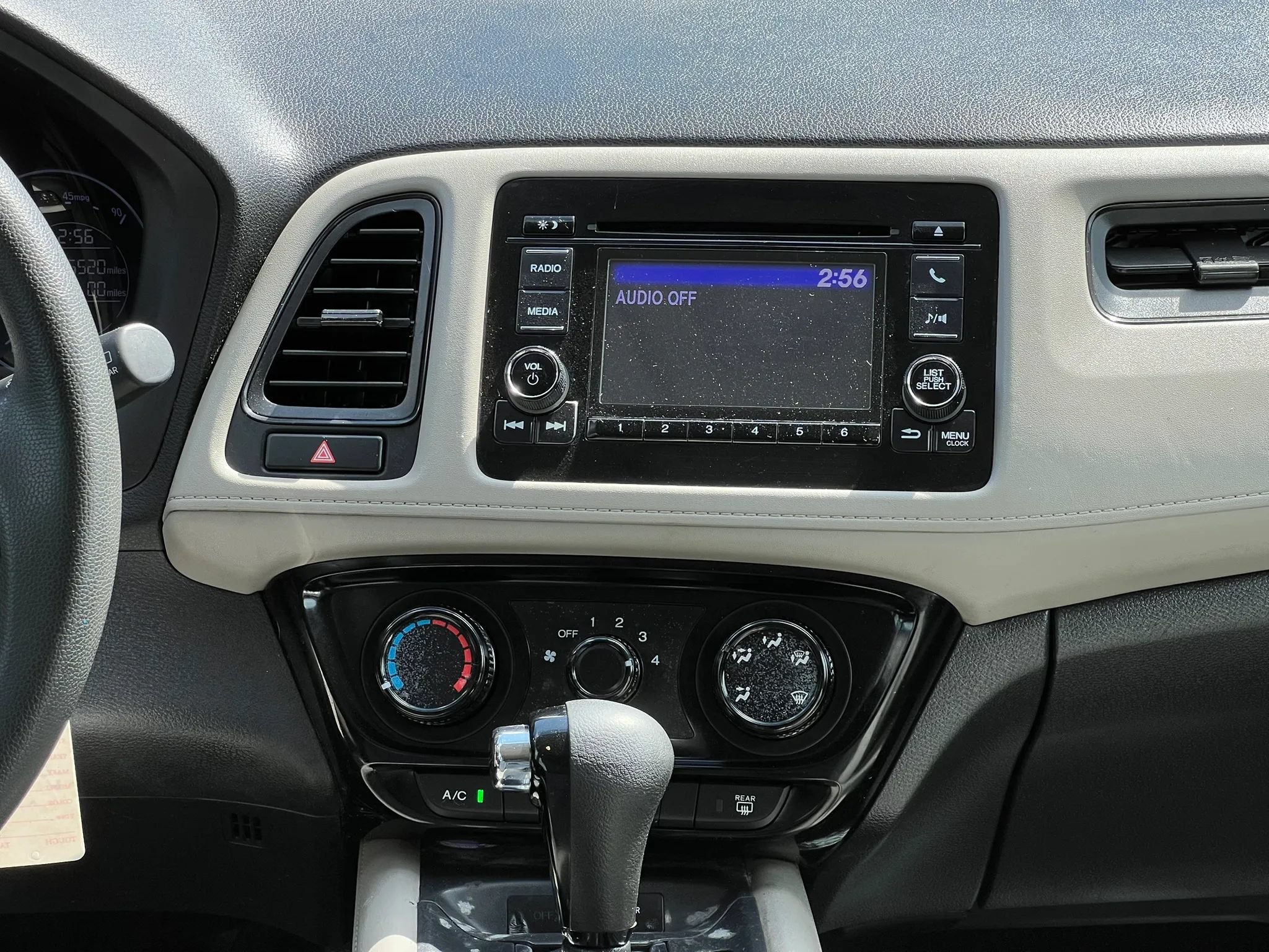 Used 2022 Honda HR-V LX image 25