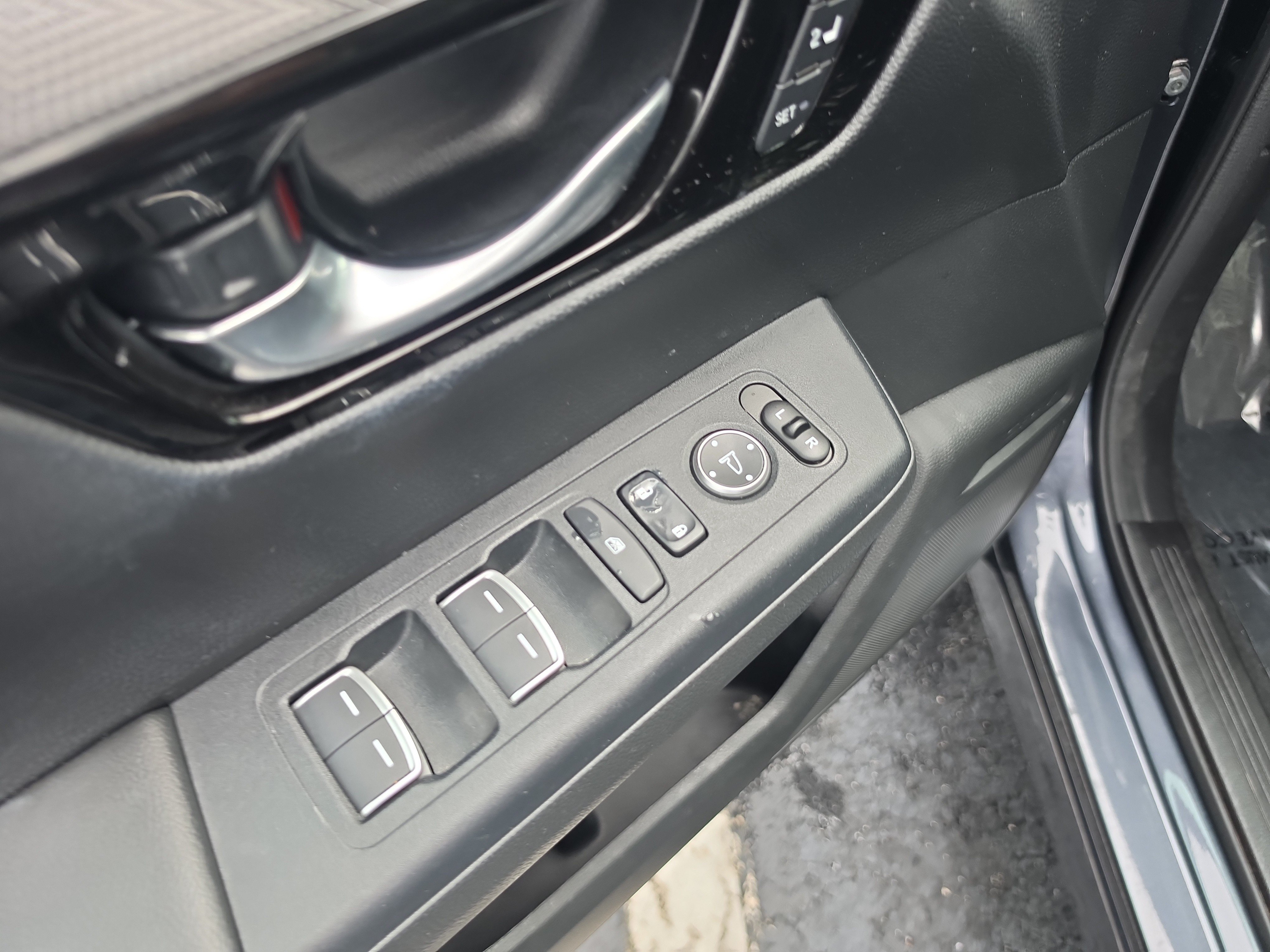 Certified 2025 Honda CR-V EX-L image 14