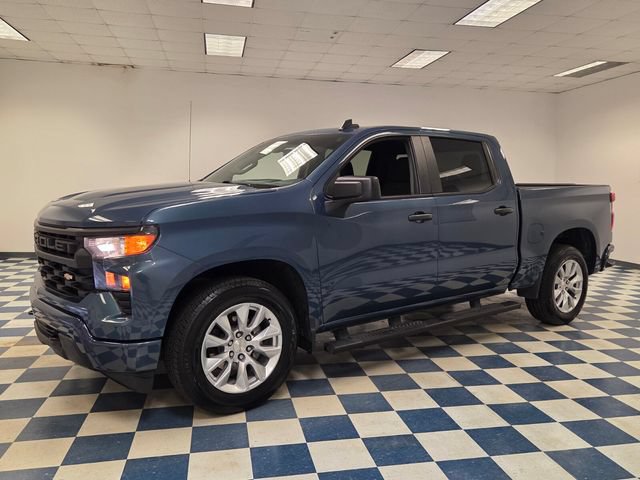 Used 2024 Chevrolet Silverado 1500 Custom RWD image 3