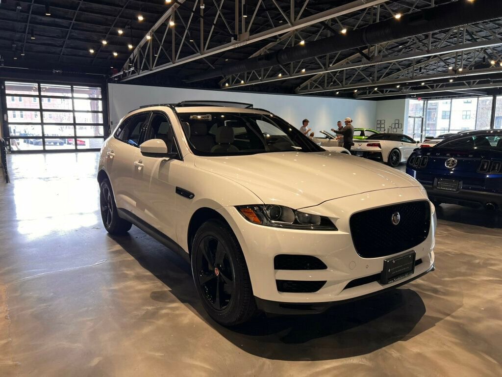 Used 2019 Jaguar F-PACE Premium image 7