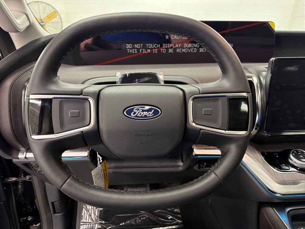 New 2026 Ford Expedition Platinum image 19