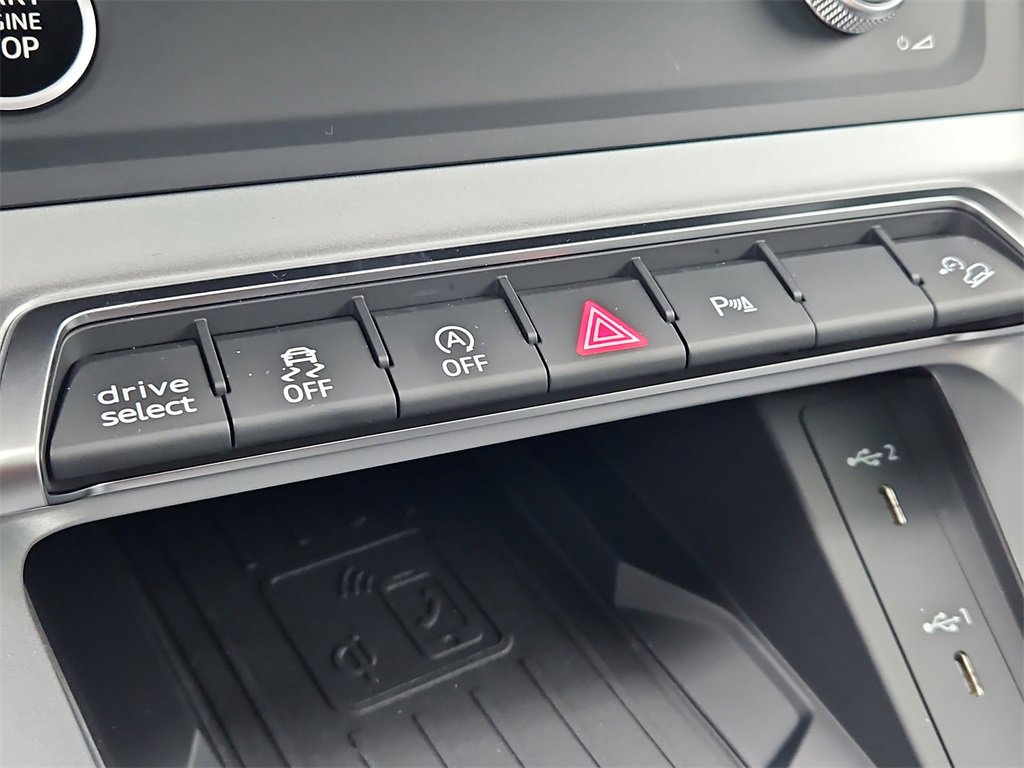 New 2025 Audi Q3 2.0T Premium image 10