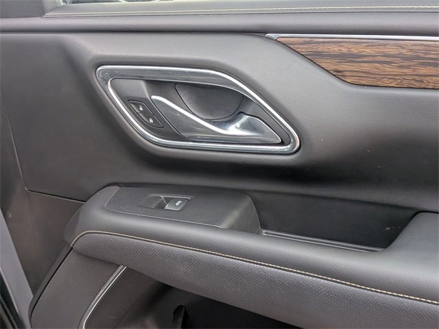 Used 2021 Chevrolet Suburban Premier w/ Premium Package image 39