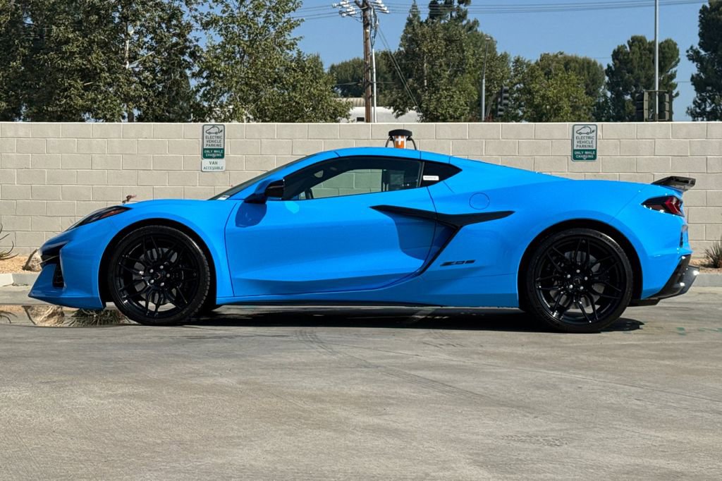 Used 2024 Chevrolet Corvette Z06 w/ Battery Protection Package RWD image 8