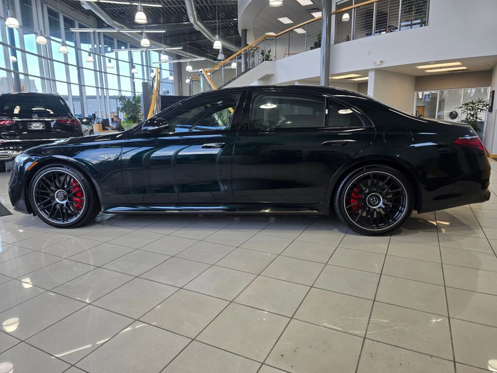 New 2026 Mercedes-Benz S 63 AMG S image 3