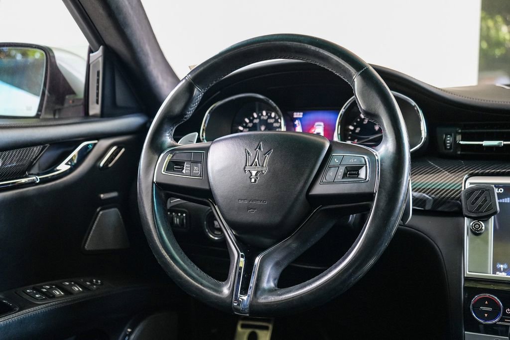 Used 2014 Maserati Quattroporte GTS RWD image 7