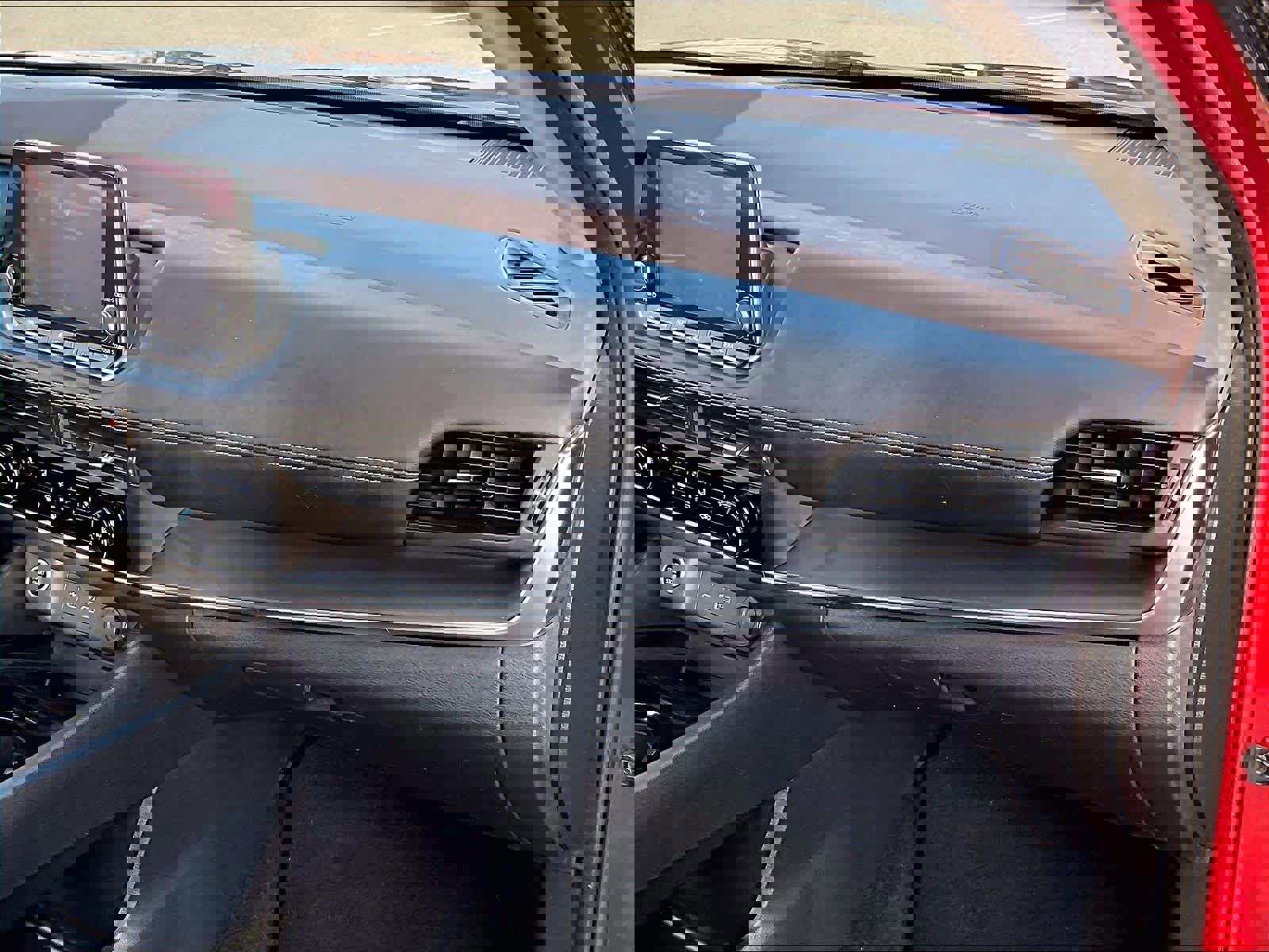 Used 2021 Nissan Rogue S image 13