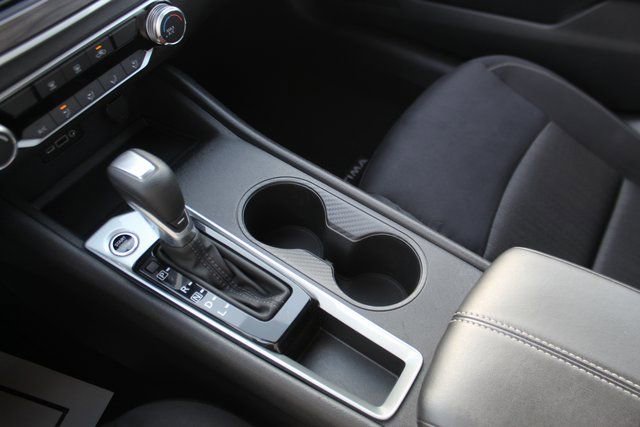 Used 2025 Nissan Altima 2.5 SV image 21