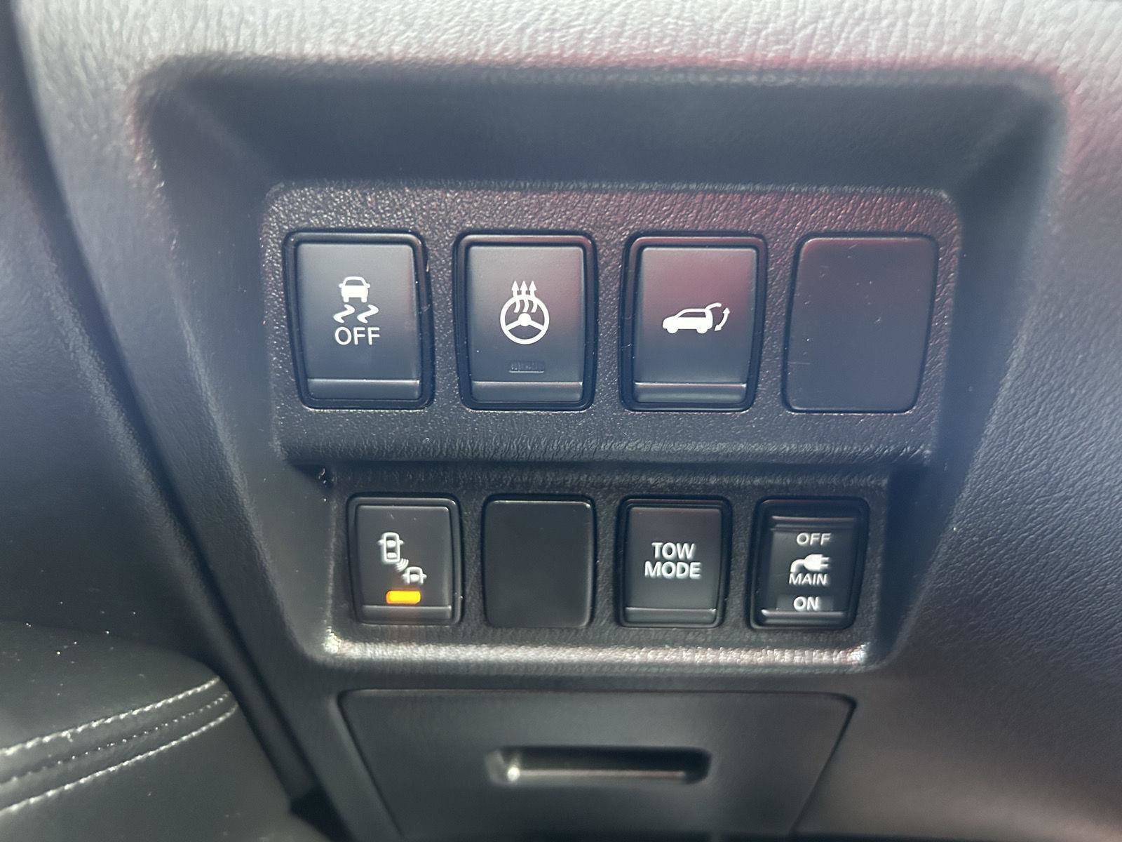 Used 2019 Nissan Pathfinder SL AWD/4WD image 27