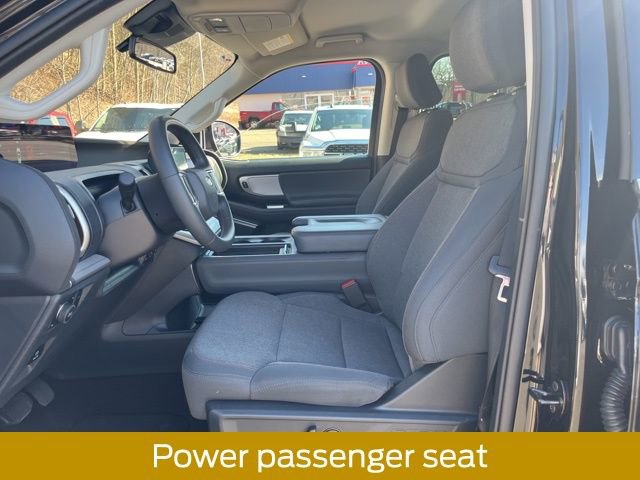 Certified 2025 Ford Expedition Active image 24