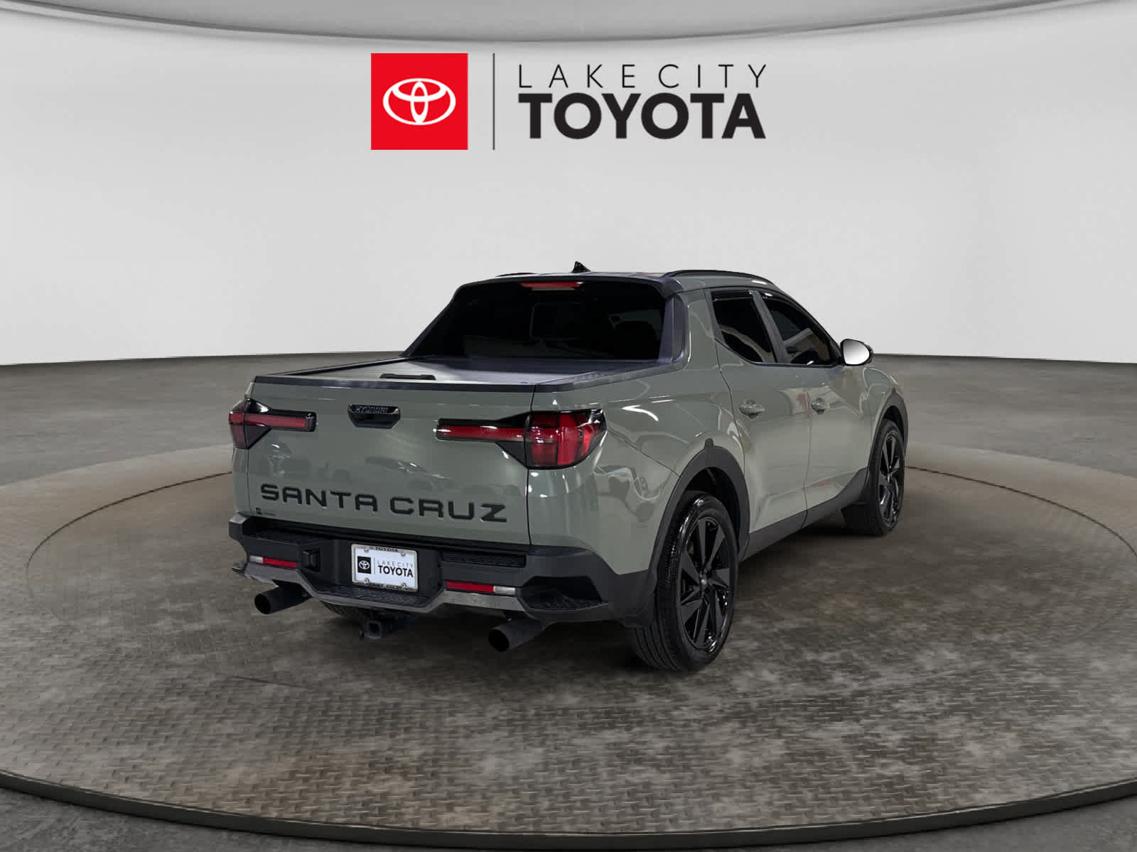 Used 2022 Hyundai Santa Cruz Limited AWD/4WD image 9