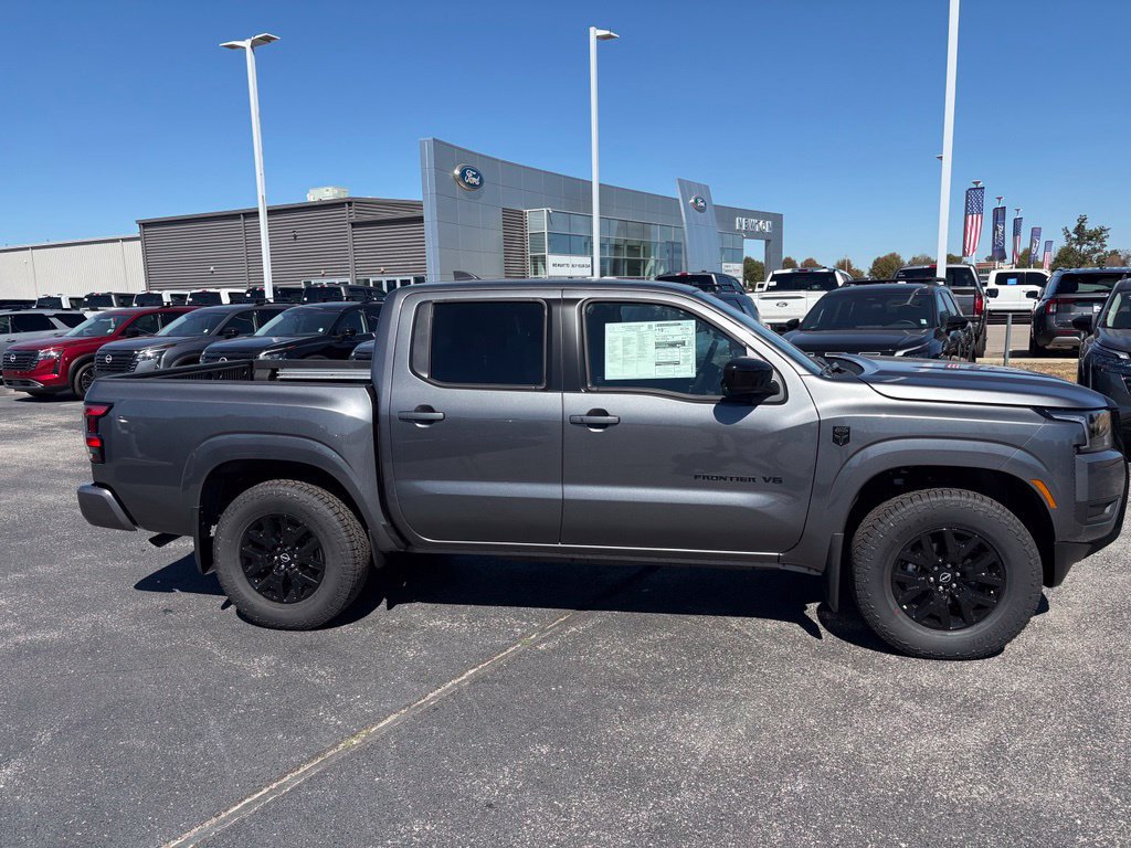 New 2027 Nissan Frontier SV w/ SV Convenience Package AWD/4WD image 3