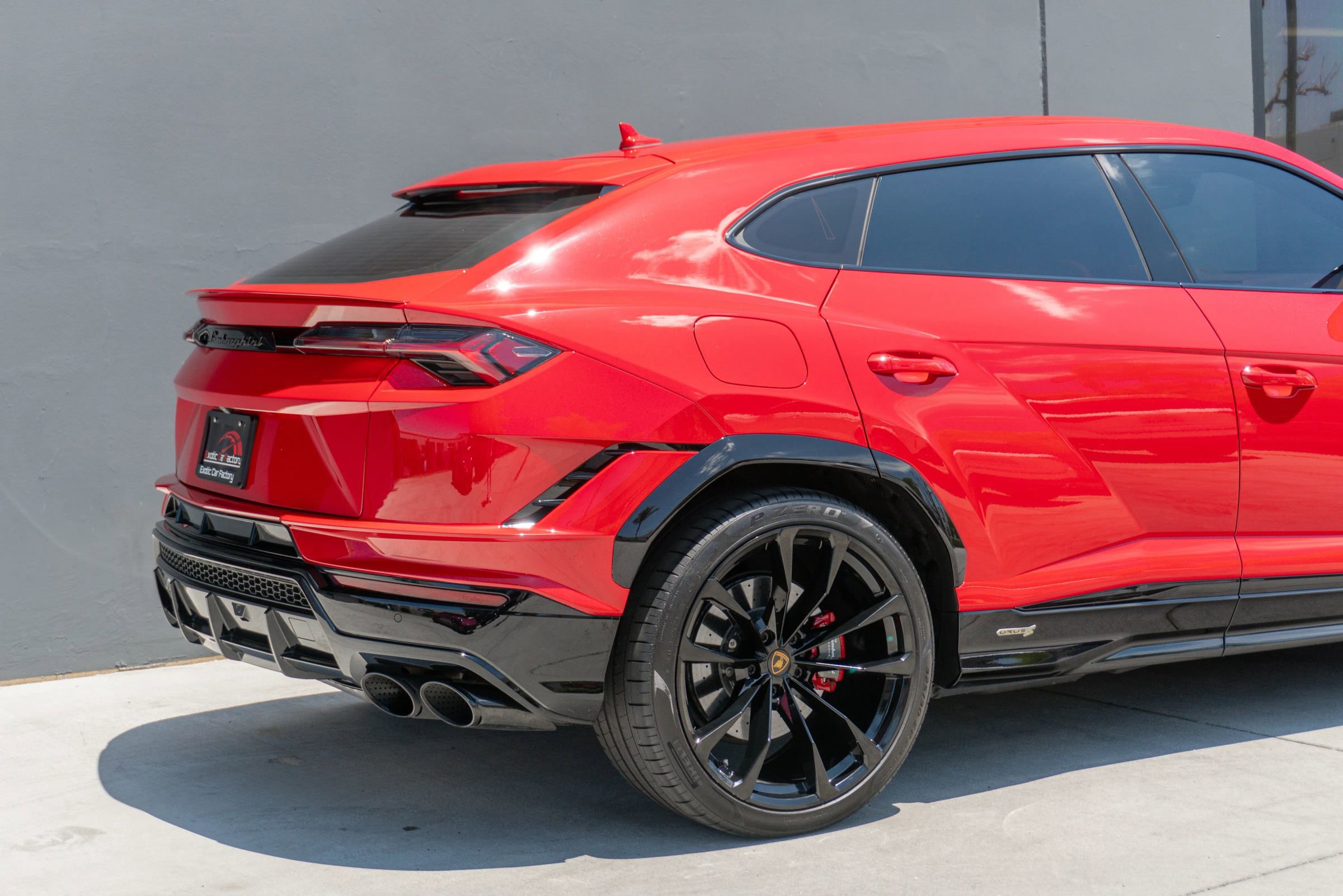 Used 2024 Lamborghini Urus S AWD/4WD image 39