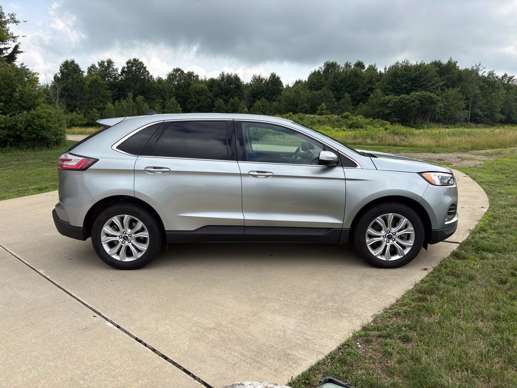 Used 2022 Ford Edge Titanium AWD/4WD image 10